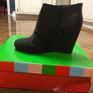 Charles David booties size 9 1/2